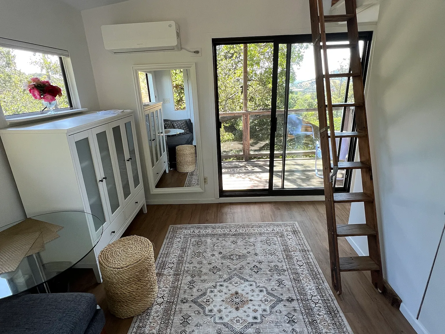 Studio, 240 sqft, $1,975 — Photo 2