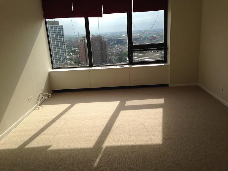 3930 N Pine Grove Ave #24 — Photo 13