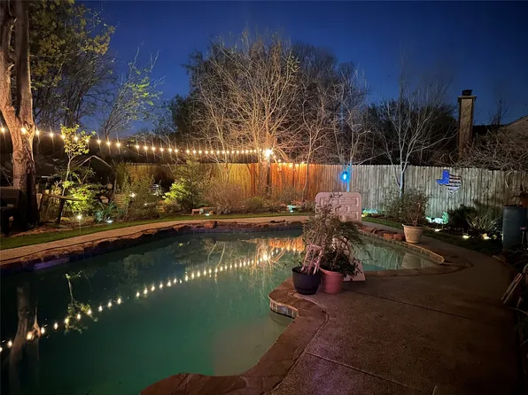 7405 Shadow Bend Dr, Fort Worth, TX 76137
