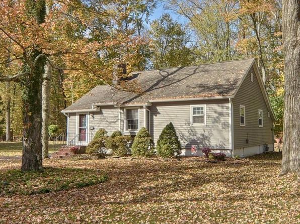 16 Laurel Dr