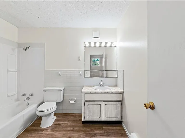 339 Riley Dr — Photo 20