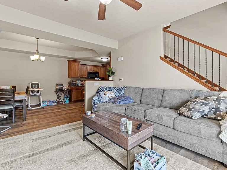 1554 Burr Dr — Photo 12