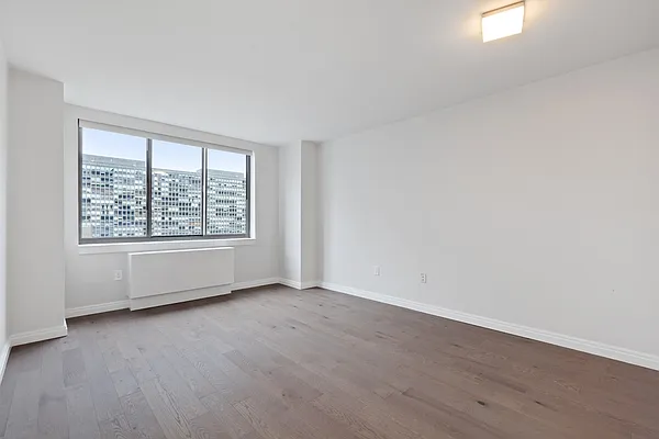 Rented by Greystar | media 43