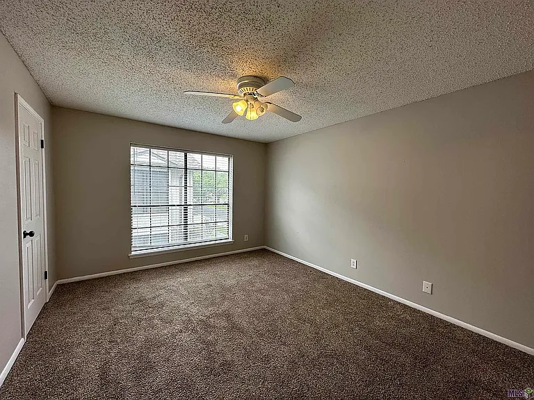 2245 King Arthur Blvd #24 — Photo 9