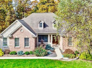 9971 Beech Dr, Cincinnati, OH 45231