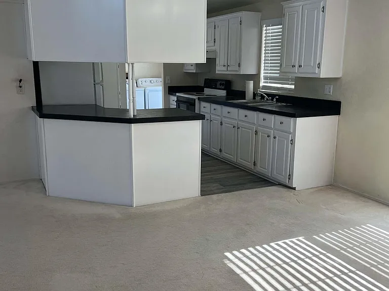 1421 E Gamebird Rd — Photo 8