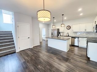 607 Spring Crest Ln, Waukee, IA 50263