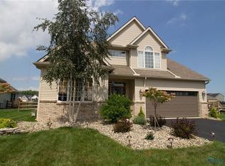 5051 Dove Rd, Oregon, OH 43616