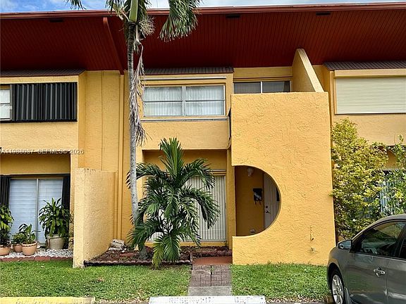 2nd image of 13705 SW 84th St APT F