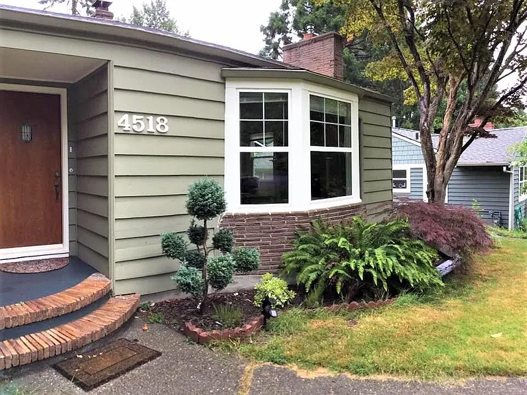 4518 NE 93rd St — Photo 8