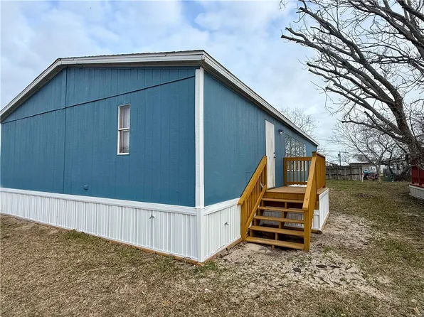 913 Grand View St, Corpus Christi, TX 78418