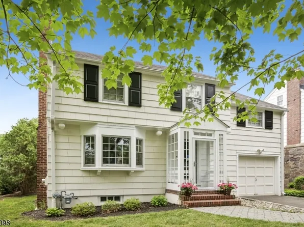 31 Knollwood Ave, Madison Boro, NJ 07940