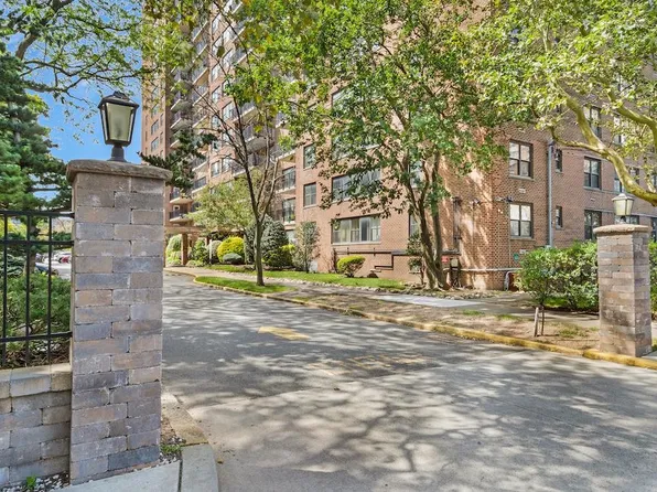225 Saint Pauls Ave APT 6M, Jersey City, NJ 07306