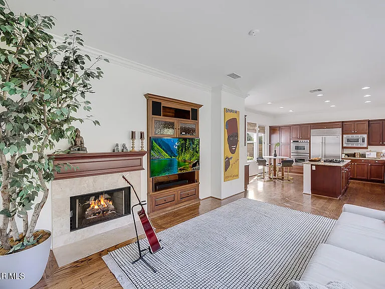 6103 Deerhill Rd — Photo 15