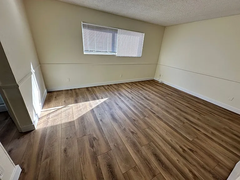 5050 Leo St — Photo 7