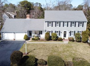 1 Laura Ln, Dennis, MA 02638