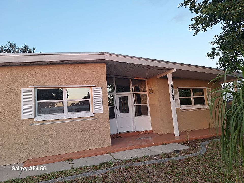 1st image of 22142 Marshall Ave