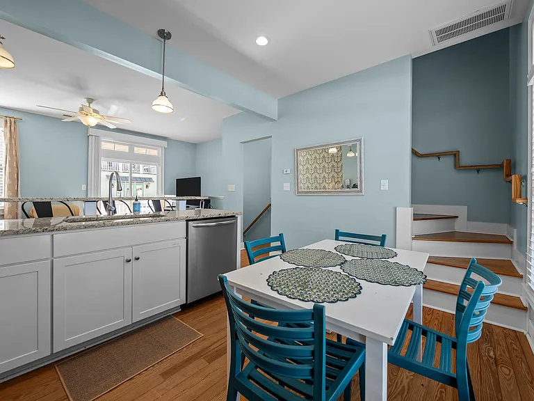 107 W Bogue Blvd #5 — Photo 11