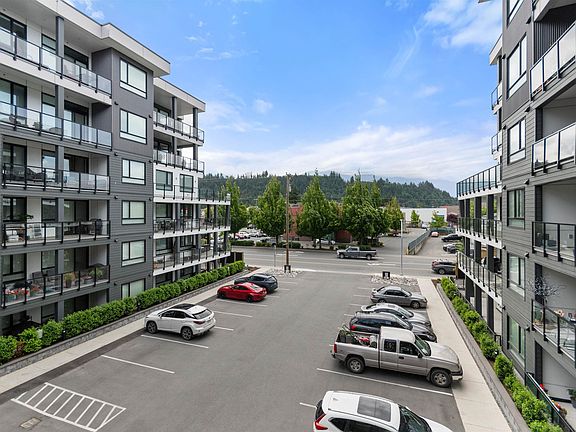 2nd image of 45745 Watson Rd #604