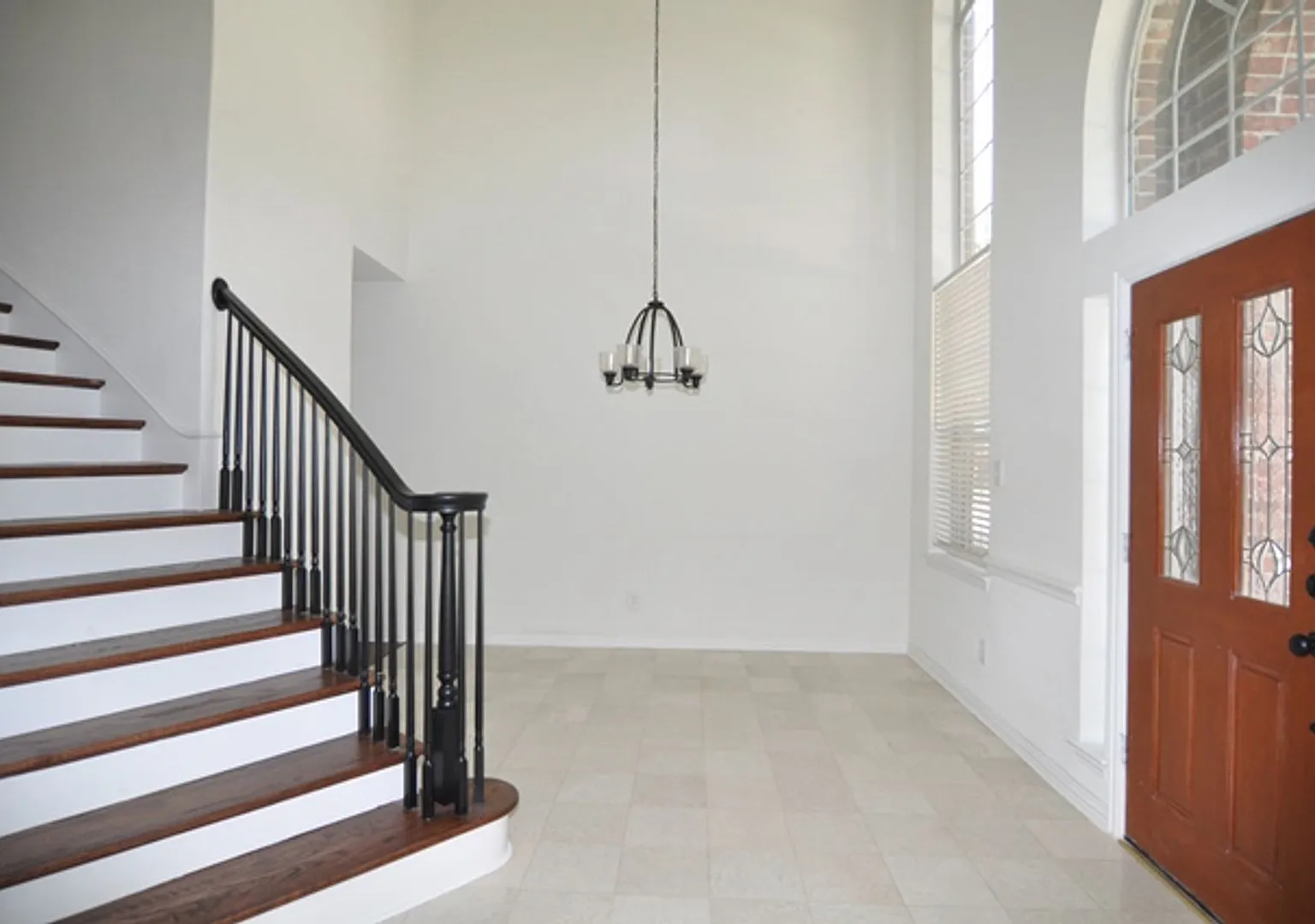 Available Now - Luxurious Renovation In Addison |Dual Fireplaces & 3 Living Areas-3724 Wood Shado... — Photo 3