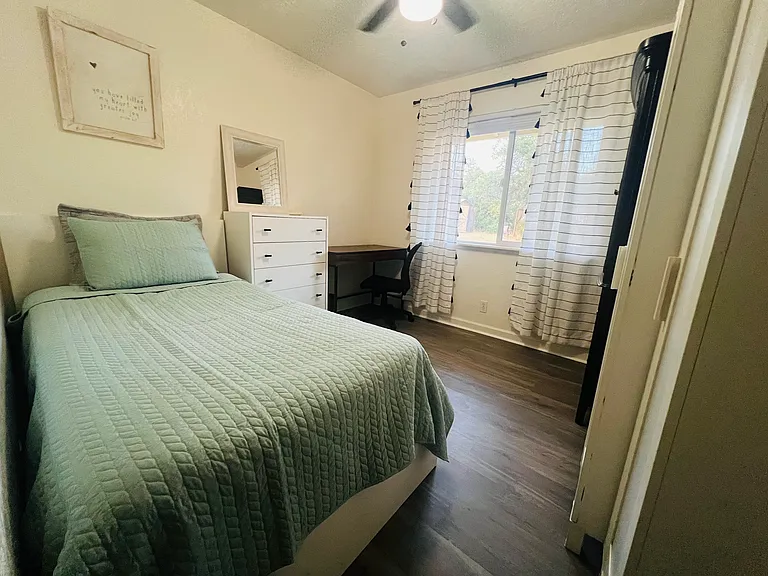 Room6