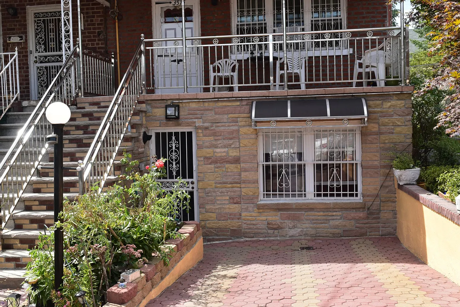 3575 Paulding Ave photo 1