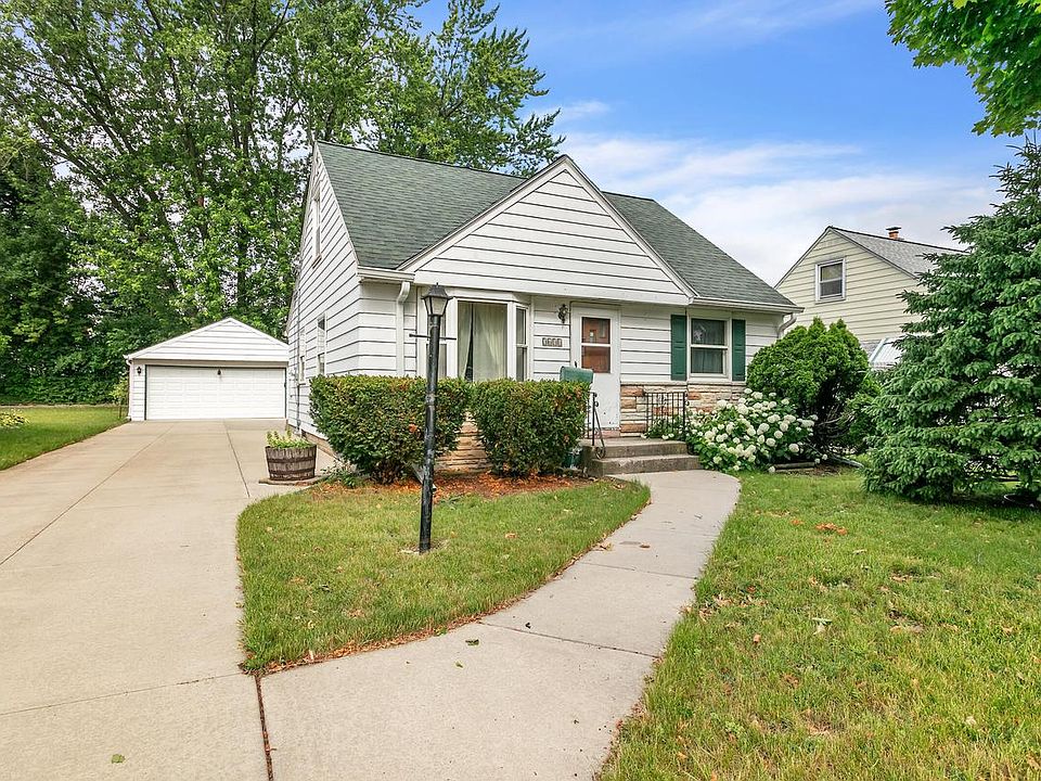 3631 South 80th STREET, Milwaukee, WI 53220 Zillow