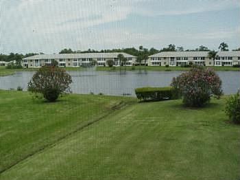 5th image of 472 Grove Isle Cir