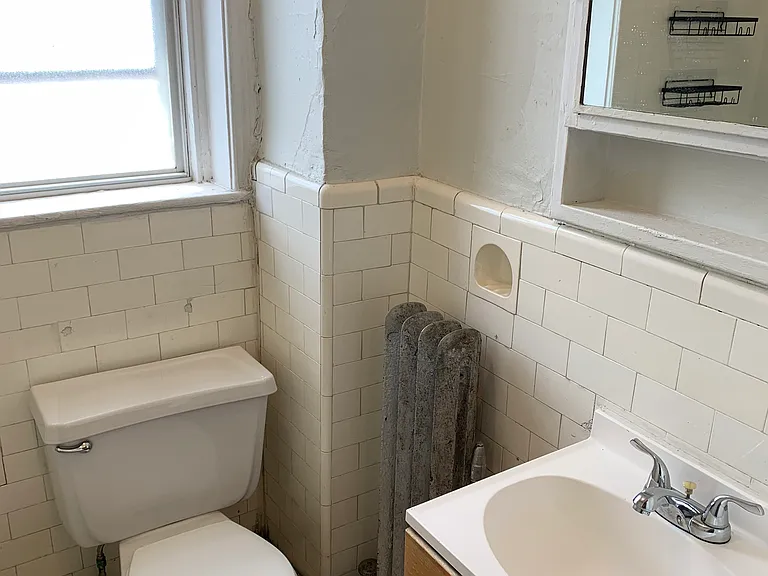 415 S 42nd St #12 — Photo 11