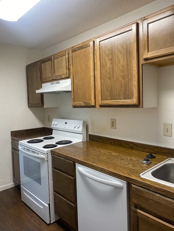 1 bed, 1.0 bath, $1,000 — Photo 2