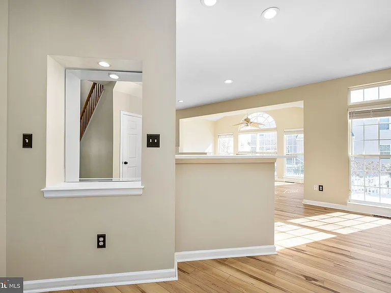 9320 Birch Cliff Dr — Photo 16