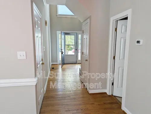 119 Ivy Brook Ln Photo 1