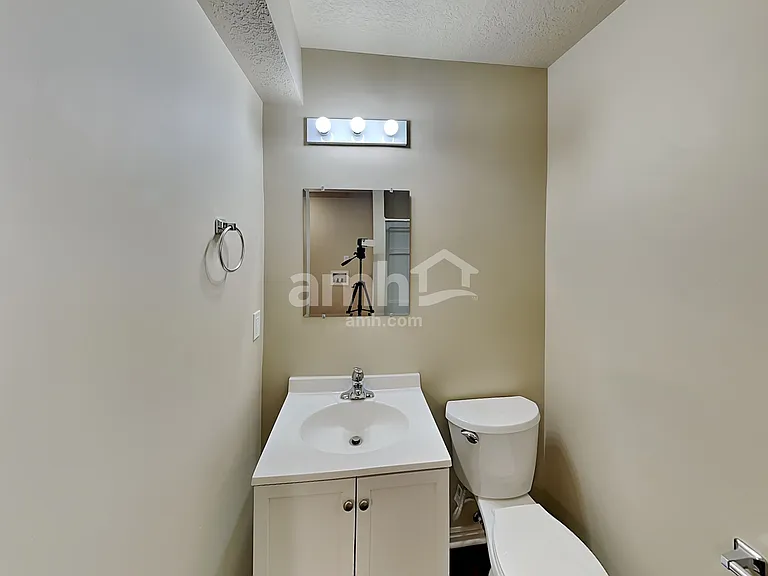 2103 W 2265 N — Photo 11