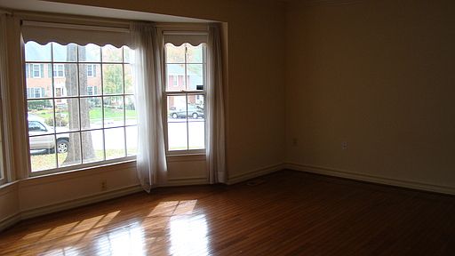 2nd image of 7820 Lakeland Valley Dr