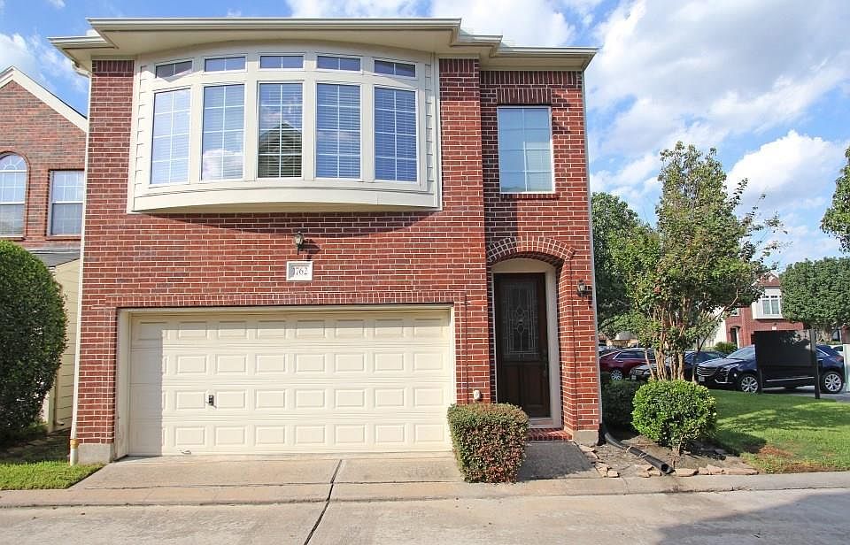 1st image of 1762 Aden Dr