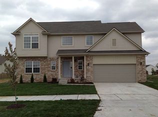 807 Golf Ridge Dr, Dundee, MI 48131