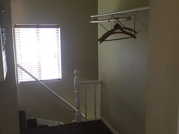 Entry / storage area