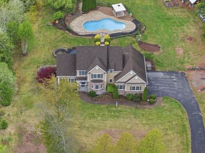 76 Christian Farm Drive, New Boston, NH, 03070
