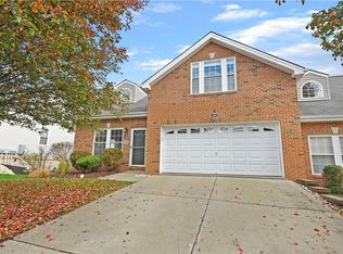 218 Parkside Ln, Pittsburgh, PA 15236