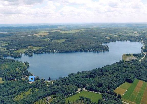 Blue square is house locatio