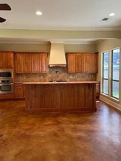 3 bed, 2.0 bath, 1861 sqft, $2,200 — Photo 4