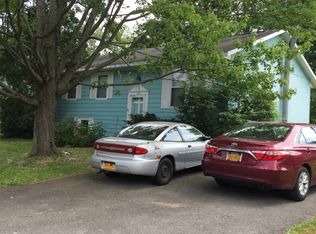 109 Greenapple Ln, Minoa, NY 13116