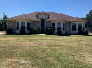 571 Daisy Rd, Midlothian, TX 76065