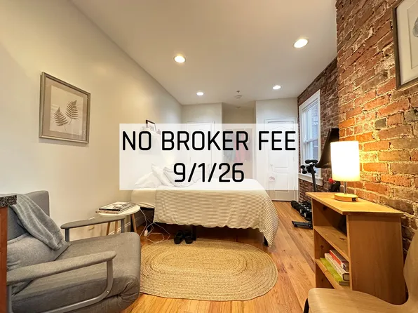 3 Thacher Ct APT 8, Boston, MA 02113