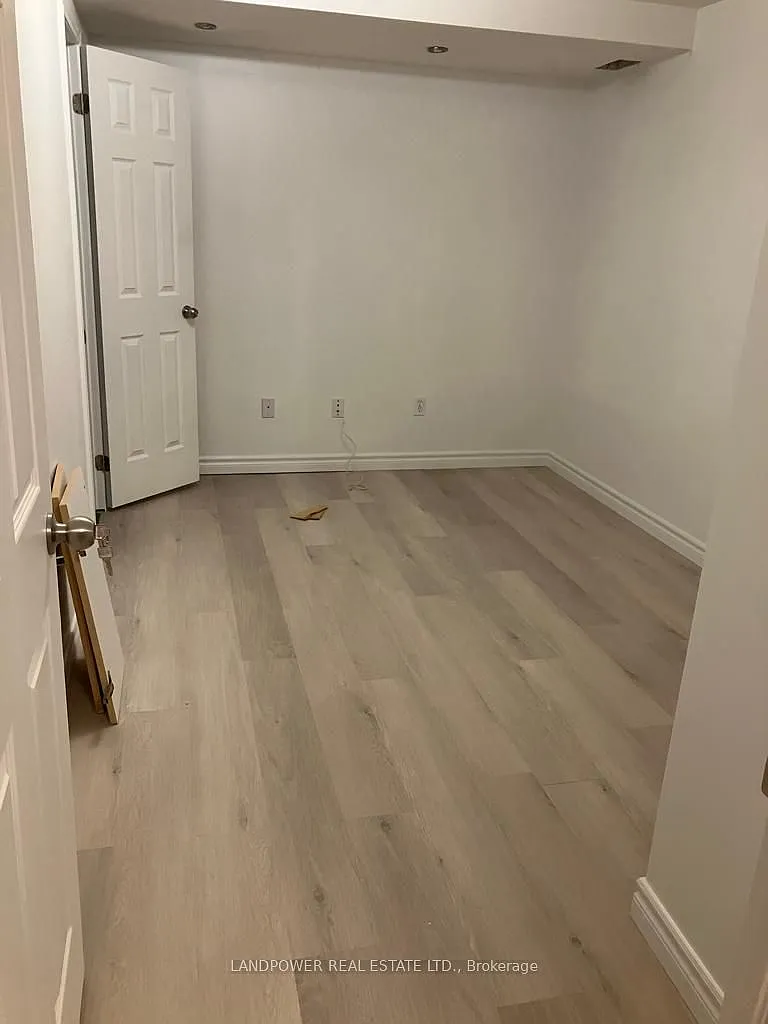 1 bed, $900 — Photo 2