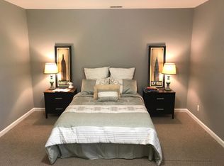 62 Willow St FLOOR 2, Bloomfield, NJ 07003
