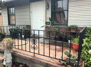 9 N Columbus Ave, Medford, OR 97501