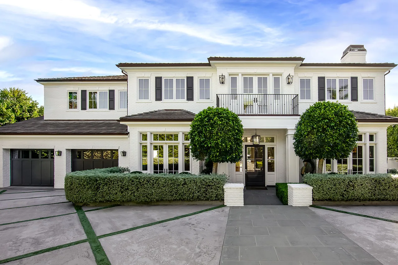 6 bed, 10409 sqft, $75,000 — Photo 3