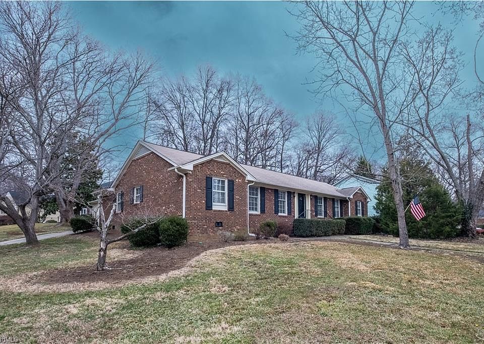 1st image of 3504 Redington Dr