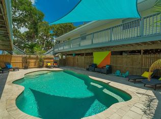 712 1st St, Indian Rocks Beach, FL 33785